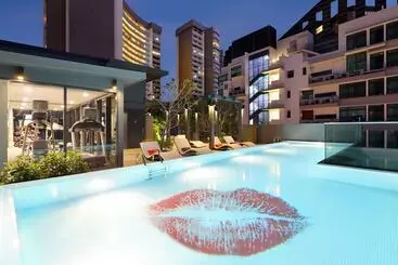 هتل Oakwood Studios Singapore