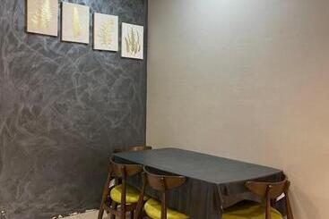 Pensão Dz Guest House