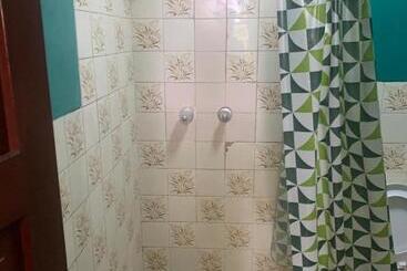 فندق Hostal Residencial La Esmeralda