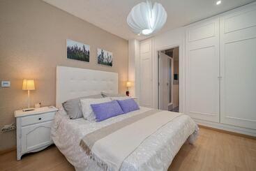 פנסיון Suki House Chalet 1