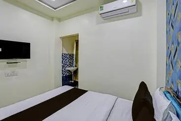 Hotel Oyo Flagship P S