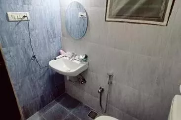 Majatalo Kbs Home Ramapuram