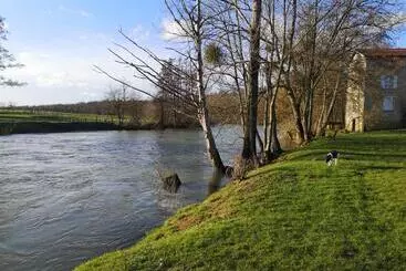 Majatalo Le Moulin De Chamouilley