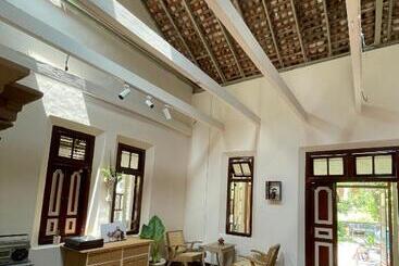 Pensió Kalage Heritage Boutique Home