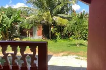 تختخواب و صبحانه Accommodations Caribbean