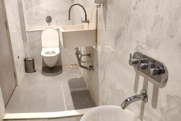 Отель Kiara Shirdi Park Inn