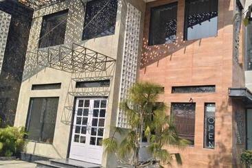 Md Grand Hotel & Resort