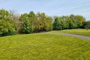 ベッドアンドブレックファースト L Ecrin   Saphir