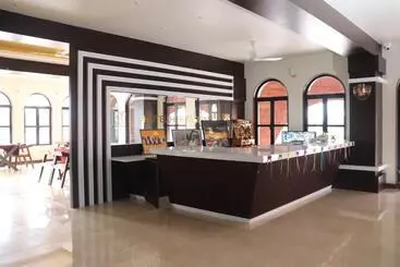 Hotel Heritage Inn