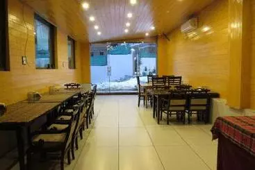 Hotel Vista Pahalgam