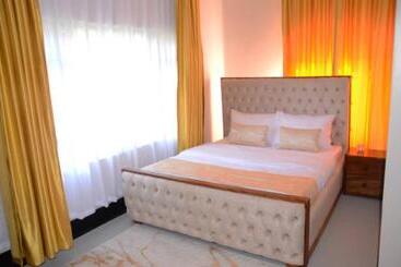 پانسیون Rx Suites