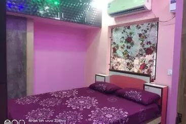 Pensão Uk Guest House