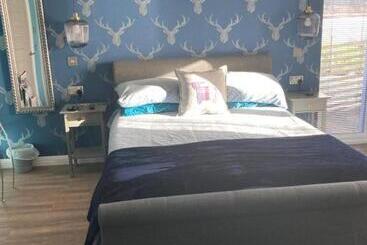 צימר Skyefall Self Catering