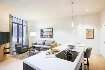 هتل آپارتمان Downtown Brussels Splendor Suites