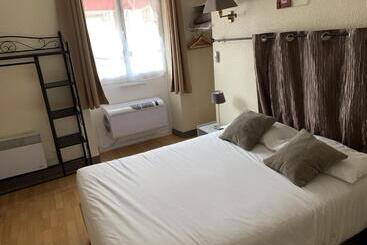 ホテル Hôtel Le P'tit Monde