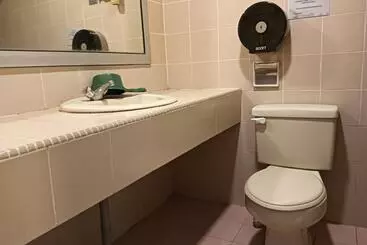 Hotel Oyo 90860 Wawasan Inn