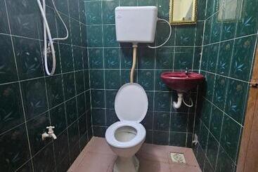 Oyo 90867 Hotel Bintang Inns