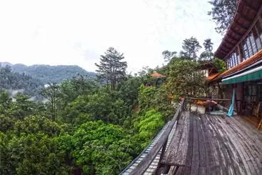 ベッドアンドブレックファースト Langit Rimba Resort