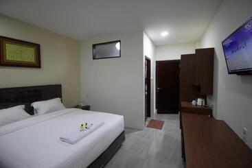 Szálloda Grand Mahoni