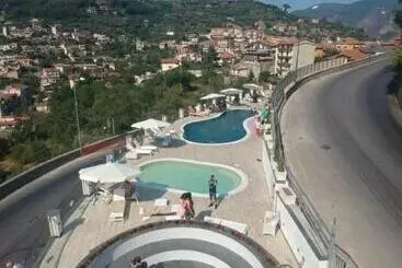 Hotel Ristorante Montuori