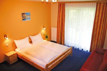 Hotel Gasthof Zum Lindenhof