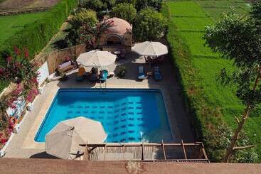 ホテル Nile Compound