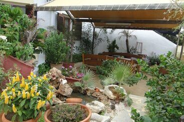 Aparthotel Paradise Inn