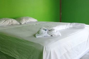 پانسیون Amelia Guest House