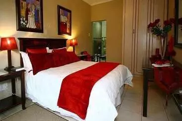 Pensione @home Guest House