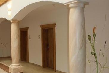 Donauhotel Lettnerhof