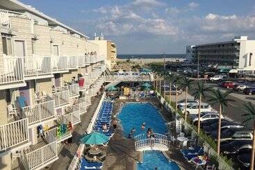 モーテル Shalimar Resort