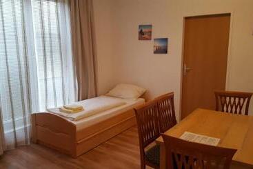 Bed and Breakfast Pension Haus Nova