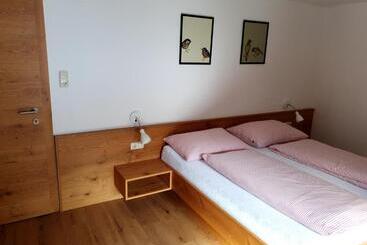 Bed & Breakfast Pension Schnaitl
