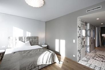 Badhaus Hotel/restaurant/café