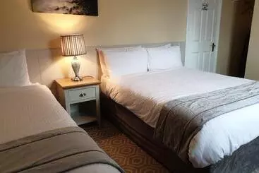 Murphy's Pub And Bed & Breakfast