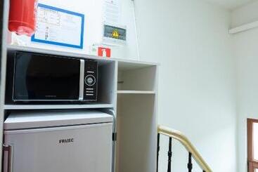 Bed and Breakfast Because The Night City Lodge