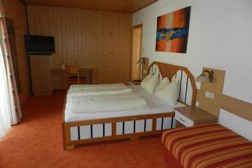 Bed and Breakfast Garni Erlbacher