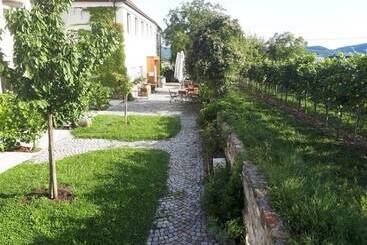 Bed and Breakfast Wein Gut Hutter