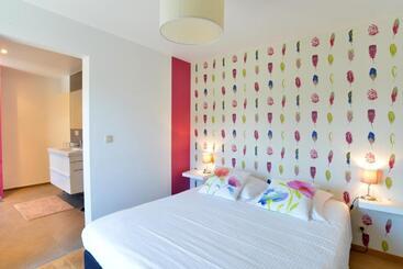 Durbuy ô Restaurant Hotel Recharge Electric Car