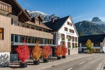 Hotelli Traube Braz Alpen Spa Golf