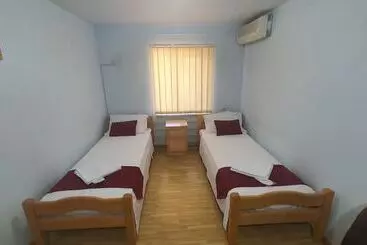 تختخواب و صبحانه Kesabella Touristic House