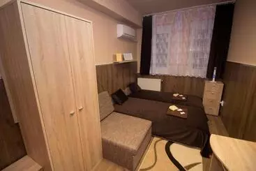 Bed & Breakfast M7 Galéria Panzió