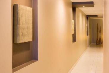 هتل English Point Marina & Spa