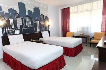 הוסטל Prima Makassar