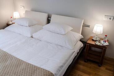 تختخواب و صبحانه Anabelle Bed And Budapest