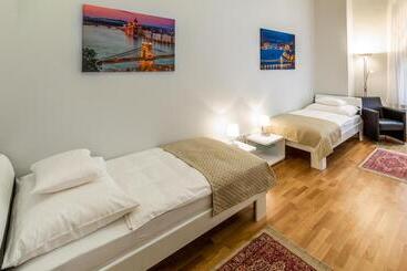 צימר Anabelle Bed And Budapest