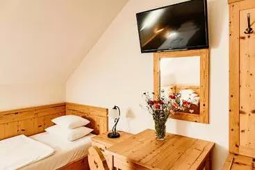 Bed & Breakfast Kakukk Vendéglő Panzió