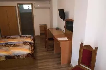 Bed and Breakfast Mátyus Udvarház Kengyel Fogadó Eger