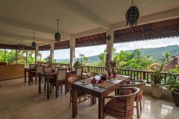 Lesong Hotel And Restaurant