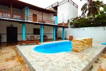 فندق فئة نجمة واحدة Du Chico Pousada